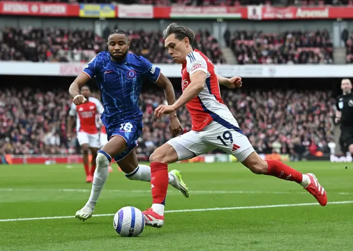 Framed Print : Arsenal FC v Chelsea FC - Premier League