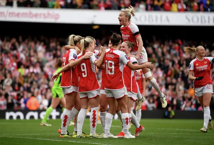 Framed Print : Arsenal FC v Leicester City - Barclays Women's Super League