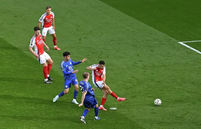 Framed Print : Arsenal FC v Leicester City FC - Premier League