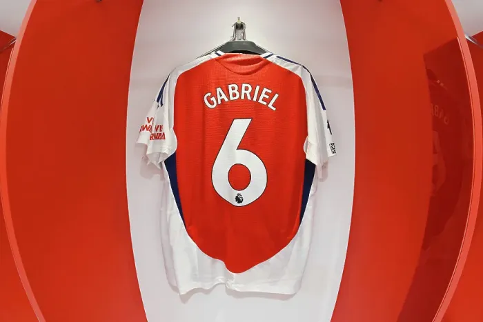 Framed Print : Arsenal FC v Liverpool FC - Premier League