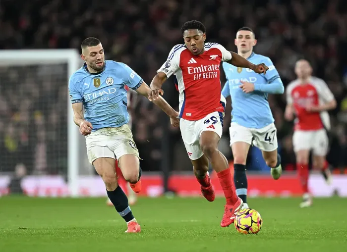Framed Print : Arsenal FC v Manchester City FC - Premier League Framed Print : Arsenal FC v Manchester City FC - Premier League