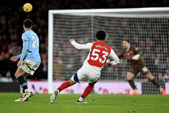 Framed Print : Arsenal FC v Manchester City FC - Premier League
