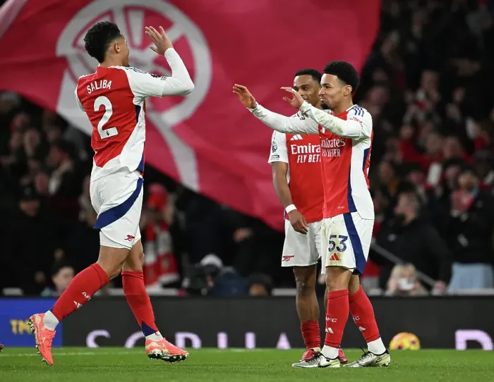 Framed Print : Arsenal FC v Manchester City FC - Premier League Framed Print : Arsenal FC v Manchester City FC - Premier League