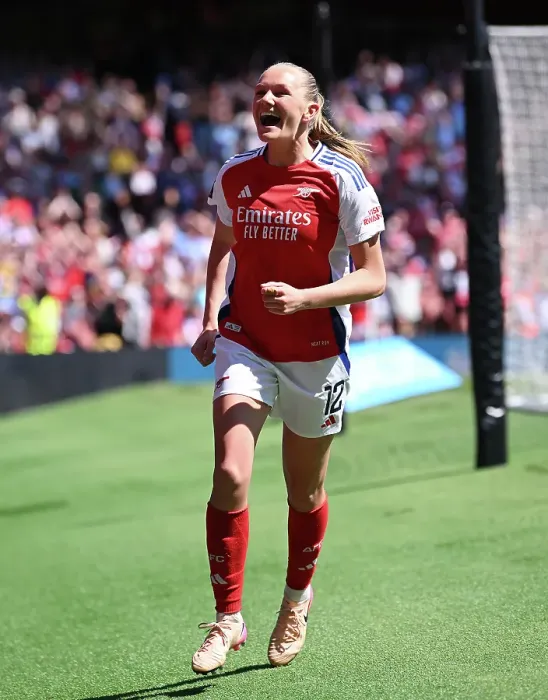 Framed Print : Arsenal FC v Manchester United FC - Barclays Women's Super League Arsenal FC v Manchester United FC - Barclays Women's Super League