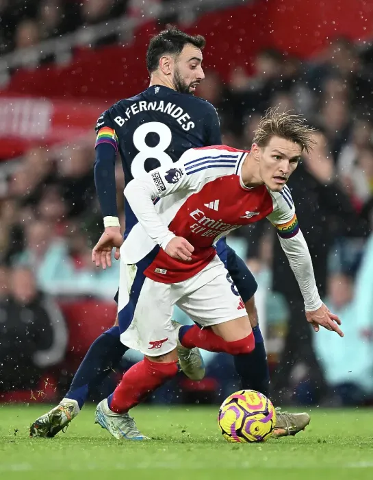 Framed Print : Arsenal FC v Manchester United FC - Premier League Framed Print : Arsenal FC v Manchester United FC - Premier League