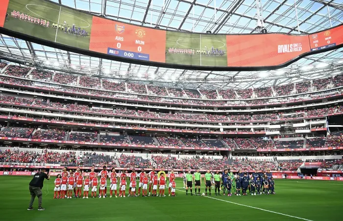 Framed Print : Arsenal FC v Manchester United - Pre-Season Friendly