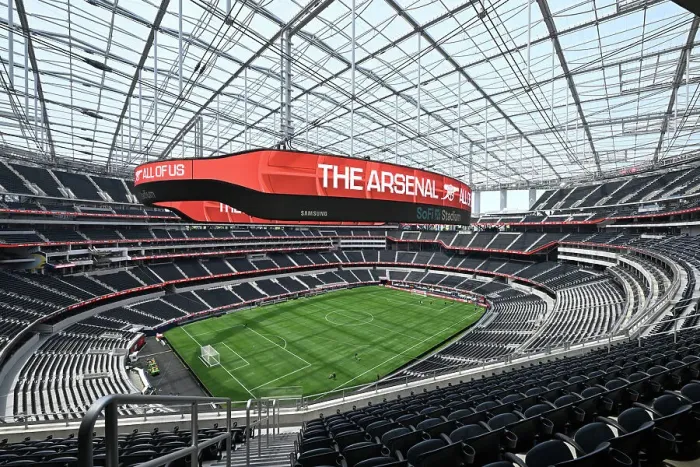 Framed Print : Arsenal FC v Manchester United - Pre-Season Friendly Framed Print : Arsenal FC v Manchester United - Pre-Season Friendly