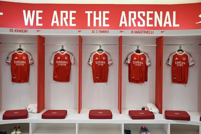 Framed Print : Arsenal FC v Newcastle United FC - Premier League