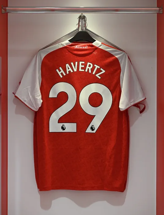 Framed Print : Arsenal FC v Newcastle United FC - Premier League