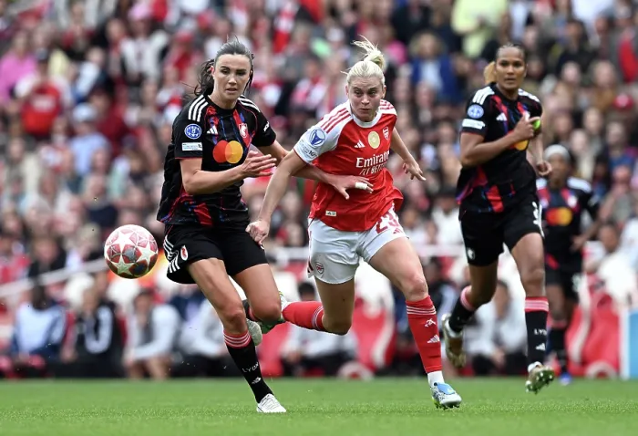 Framed Print : Arsenal FC v OL Lyonnes - UEFA Women's Champions League 2025 / 26 Semi-Final First Leg Arsenal FC v OL Lyonnes - UEFA Women's Champions League 2025 / 26 Semi-Final First Leg