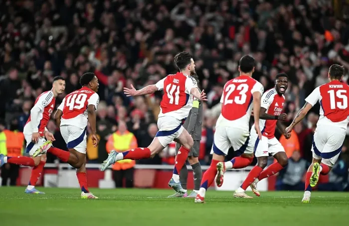 Framed Print : Arsenal FC v Real Madrid C.F. - UEFA Champions League 2024 / 25 Quarter Final First Leg