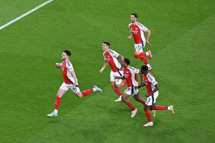 Framed Print : Arsenal FC v Real Madrid C.F. - UEFA Champions League 2024 / 25 Quarter Final First Leg Framed Print : Arsenal FC v Real Madrid C.F. - UEFA Champions League 2024 / 25 Quarter Final First Leg