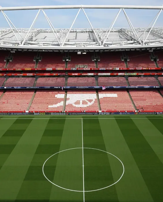 Framed Print : Arsenal FC v Real Madrid C.F. - UEFA Champions League 2024 / 25 Quarter Final First Leg