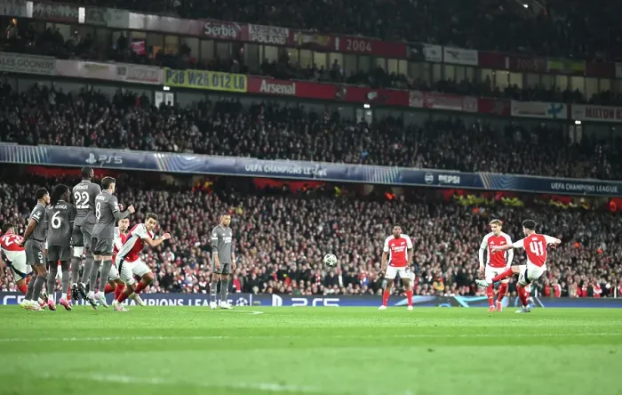 Framed Print : Arsenal FC v Real Madrid C.F. - UEFA Champions League 2024 / 25 Quarter Final First Leg Framed Print : Arsenal FC v Real Madrid C.F. - UEFA Champions League 2024 / 25 Quarter Final First Leg