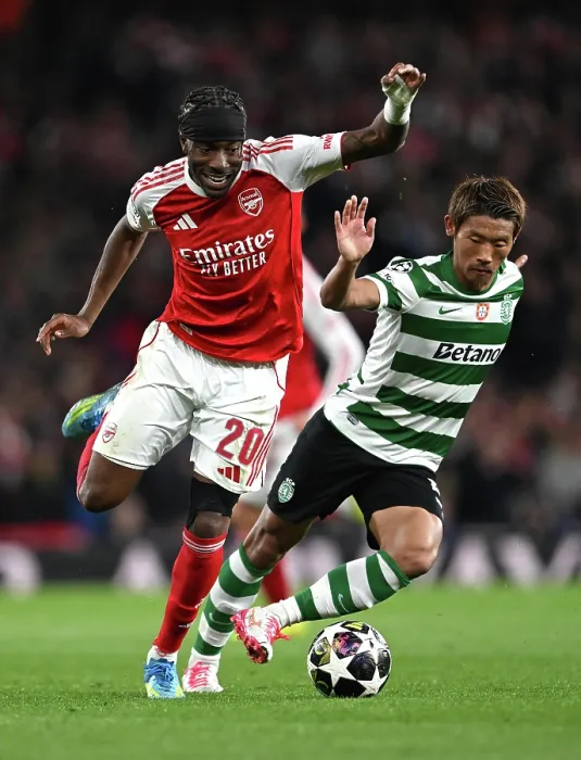 Framed Print : Arsenal FC v Sporting Clube de Portugal - UEFA Champions League 2025 / 26 Quarter-Final Second Leg