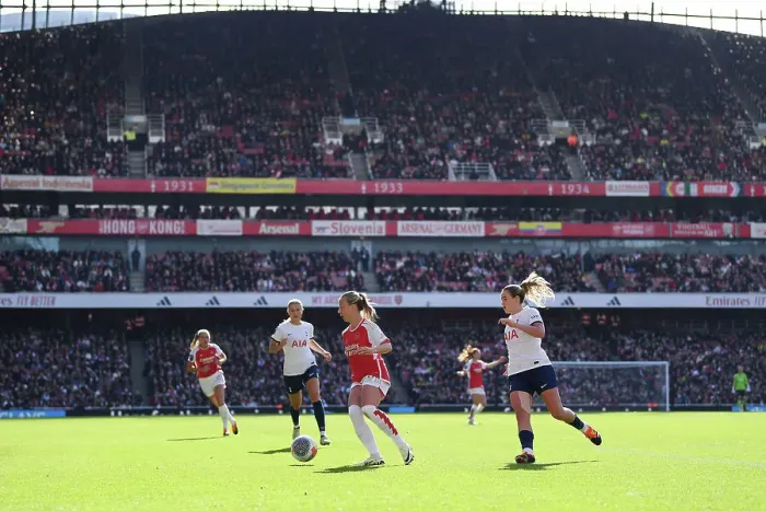 Framed Print : Arsenal FC v Tottenham Hotspur - Barclays Women's Super League Framed Print : Arsenal FC v Tottenham Hotspur - Barclays Women's Super League