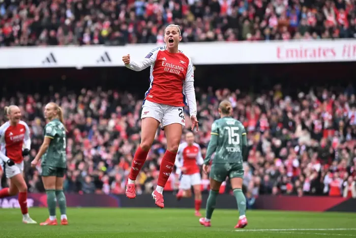 Framed Print : Arsenal FC v Tottenham Hotspur FC - Barclays Women's Super League Arsenal FC v Tottenham Hotspur FC - Barclays Women's Super League Framed Print : Arsenal FC v Tottenham Hotspur FC - Barclays Women's Super League Arsenal FC v Tottenham Hotspur FC - Barclays Women's Super League