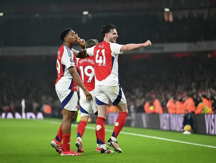 Framed Print : Arsenal FC v Tottenham Hotspur FC - Premier League