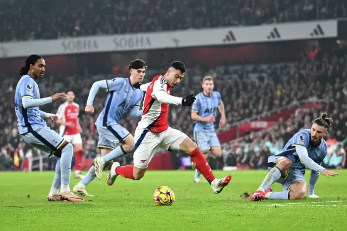Framed Print : Arsenal FC v Tottenham Hotspur FC - Premier League Framed Print : Arsenal FC v Tottenham Hotspur FC - Premier League