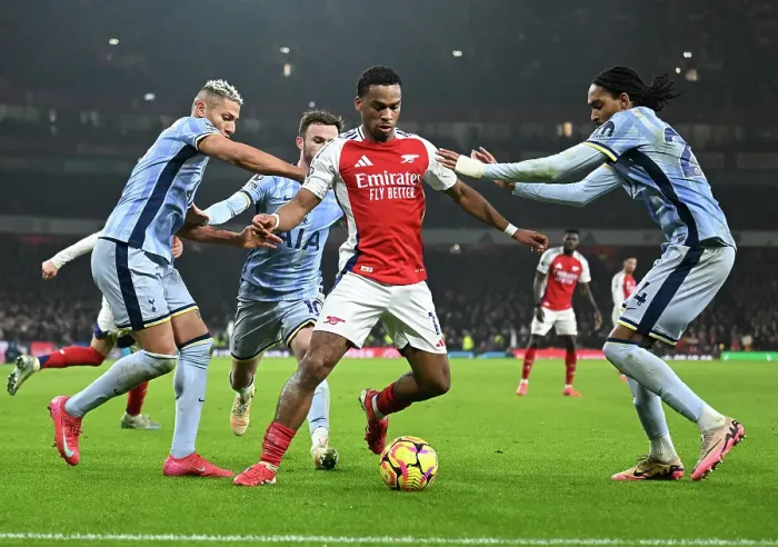 Framed Print : Arsenal FC v Tottenham Hotspur FC - Premier League Framed Print : Arsenal FC v Tottenham Hotspur FC - Premier League