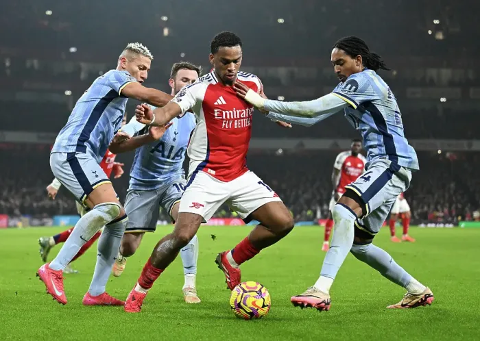 Framed Print : Arsenal FC v Tottenham Hotspur FC - Premier League