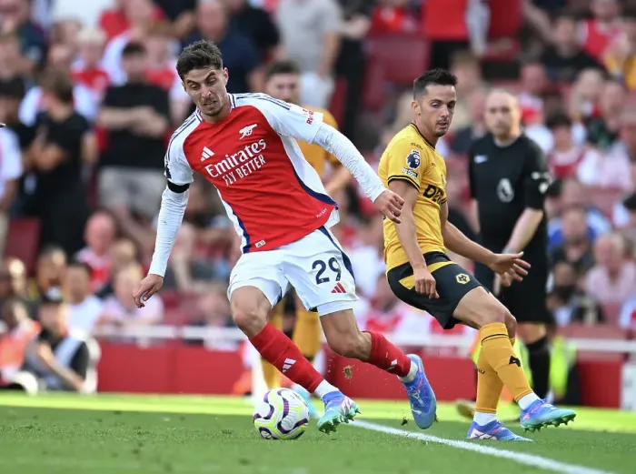 Framed Print : Arsenal FC v Wolverhampton Wanderers FC - Premier League