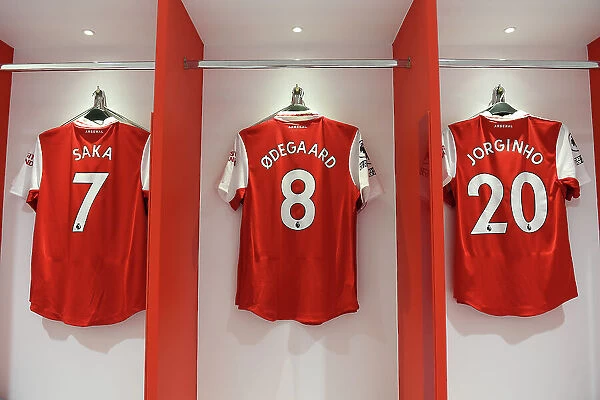Arsenal FC vs Chelsea FC: Pre-Match Shirts of Saka, Odegaard, and Jorginho (2022-23)