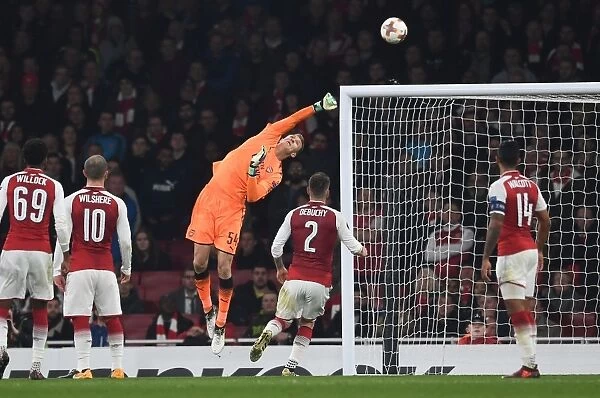 Arsenal FC vs Crvena Zvezda: Matt Macey in Action at the Emirates Stadium, UEFA Europa League 2017-18