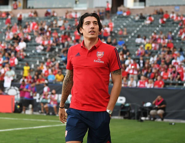 Arsenal FC vs. FC Bayern: Clash in the International Champions Cup, 2019 - Hector Bellerin Gears Up