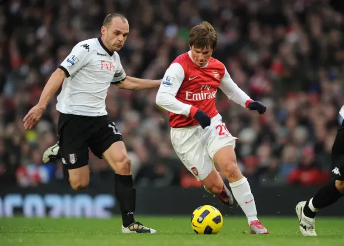 Framed Print : Arsenal FC vs Fulham: 2010-11 Season Match Framed Print : Arsenal FC vs Fulham: 2010-11 Season Match