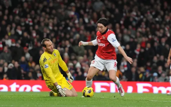 Framed Print : Arsenal FC vs Fulham: 2010-11 Season Match Framed Print : Arsenal FC vs Fulham: 2010-11 Season Match