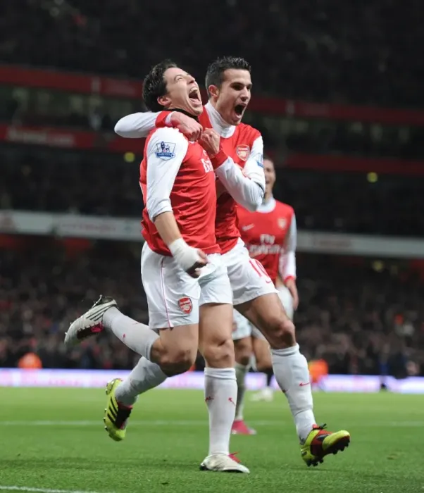 Framed Print : Arsenal FC vs Fulham: 2010-11 Season Match
