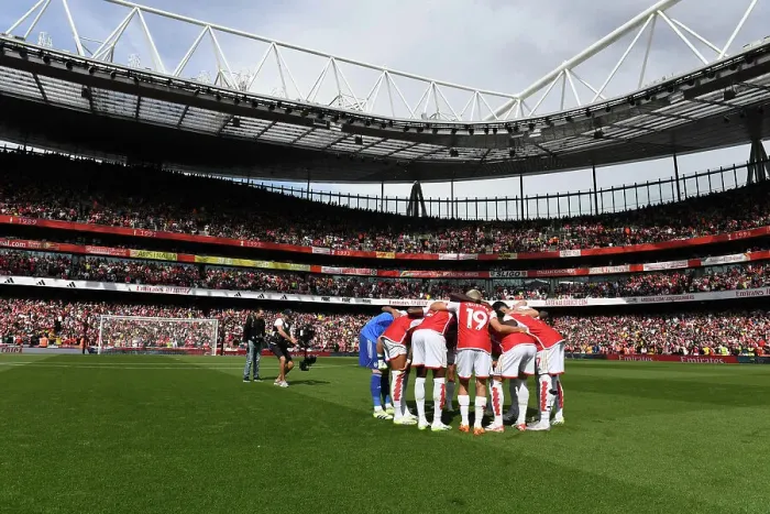 Framed Print : Arsenal FC vs Fulham FC: Pre-Match Huddle, Premier League 2023-24, Emirates Stadium