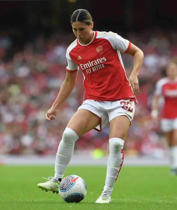 Framed Print : Arsenal FC vs Liverpool FC: Barclays Women's Super League Showdown at Emirates Stadium (2023-24)