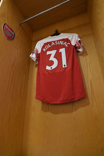 Arsenal FC vs Liverpool FC: Sead Kolasinac's Determination in the Changing Room