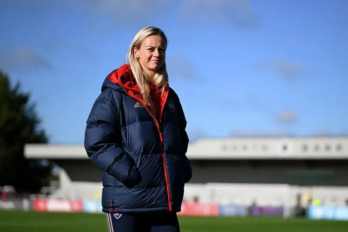 Framed Print : Arsenal FC vs Manchester City: Barclays Women's Super League Showdown at Meadow Park (2023-24) - A Battle of Titans