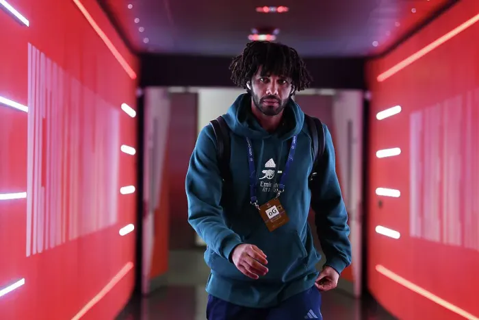 Framed Print : Arsenal FC vs Sevilla FC: Mohamed Elneny Arrives at Emirages Stadium - UEFA Champions League 2023 / 24