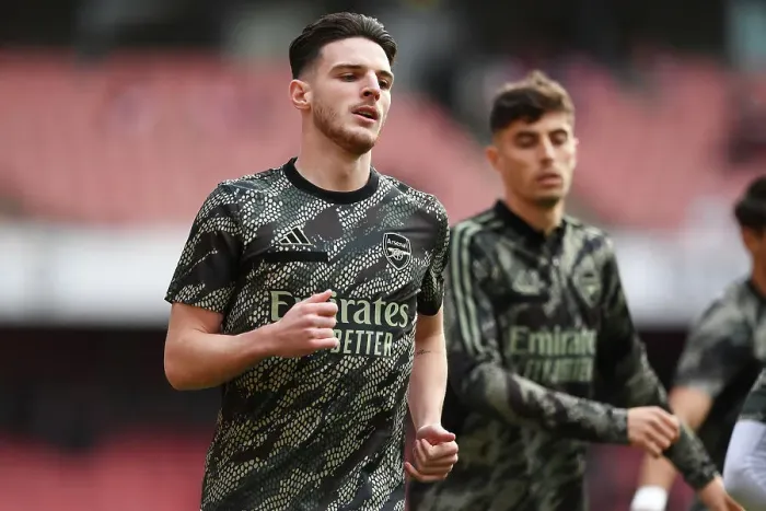 Framed Print : Arsenal FC vs Sheffield United: Declan Rice Warming Up Ahead of 2023-24 Premier League Clash at Emirates Stadium