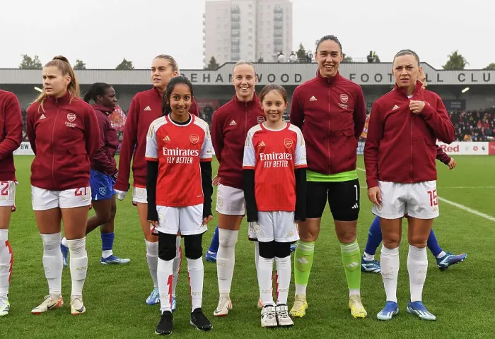 Framed Print : Arsenal FC vs West Ham United: A High-Stakes Showdown in the Barclays Women's Super League at Meadow Park (November 2023) Framed Print : Arsenal FC vs West Ham United: A High-Stakes Showdown in the Barclays Women's Super League at Meadow Park (November 2023)