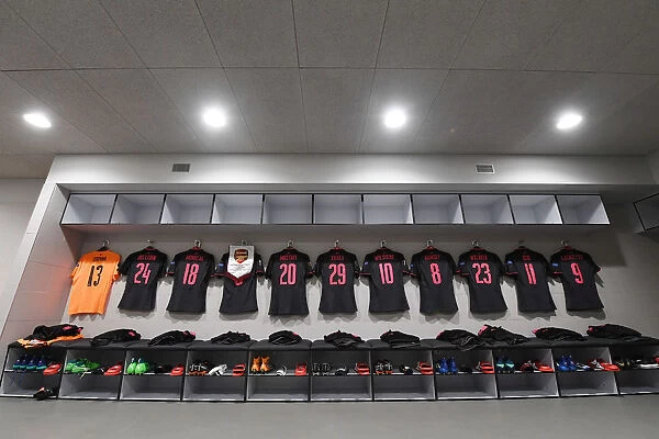 Arsenal FC's Pre-Match Huddle in Atletico Madrid's Changing Room (UEFA Europa League Semi-Final, 2018)