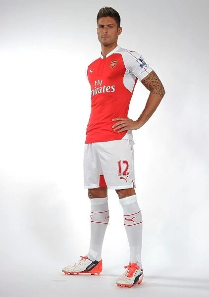 Arsenal First Team 2015-16: Kick-Off with Olivier Giroud