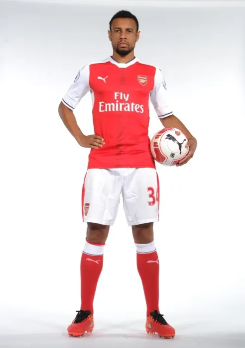 Framed Print : Arsenal First Team 2016-17: Francis Coquelin at Team Photocall Framed Print : Arsenal First Team 2016-17: Francis Coquelin at Team Photocall