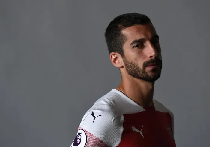 Framed Print : Arsenal First Team: 2018 / 19 Photo Call - Henrikh Mkhitaryan Framed Print : Arsenal First Team: 2018 / 19 Photo Call - Henrikh Mkhitaryan