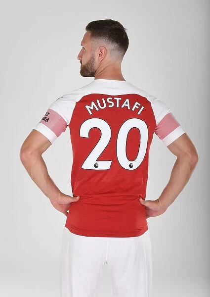 Arsenal First Team 2018 / 19: Shkodran Mustafi at Photo Call