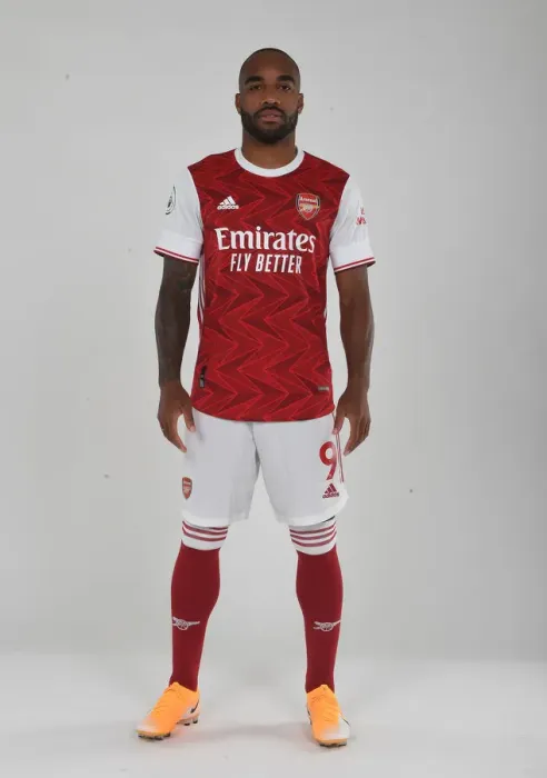 Framed Print : Arsenal First Team 2020-21: Alex Lacazette at Team Photocall