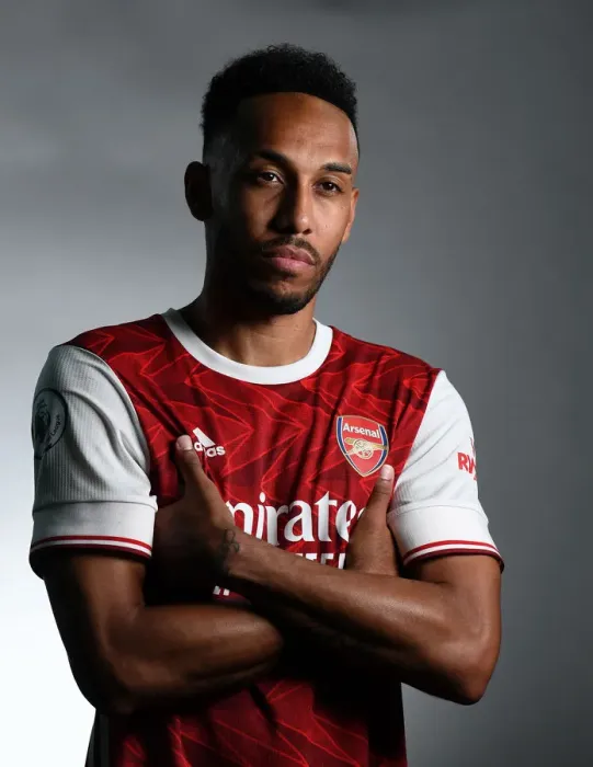 Framed Print : Arsenal First Team 2020-21: Aubameyang Leads the Charge