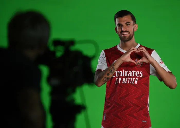 Framed Print : Arsenal First Team 2020-21: Dani Ceballos at Photocall