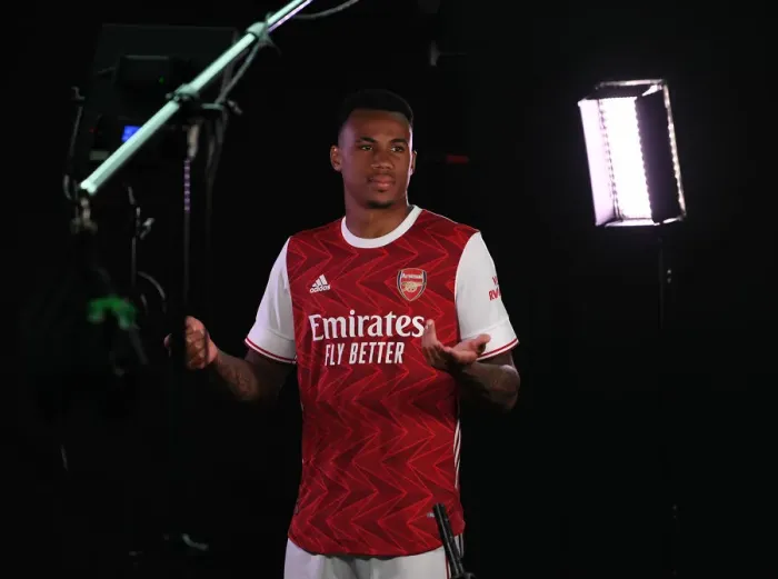 Framed Print : Arsenal First Team 2020-21: Gabriel Magalhaes in Focus