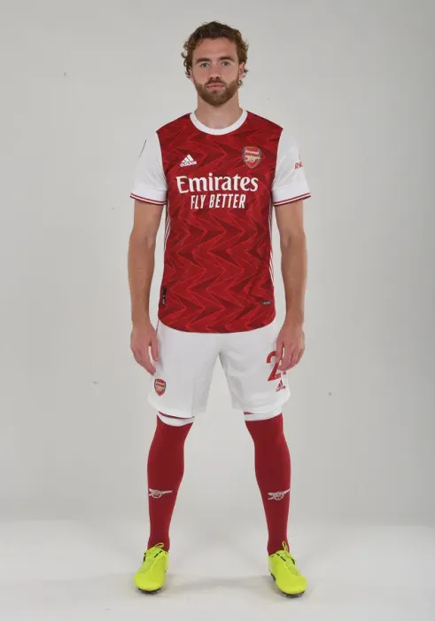 Framed Print : Arsenal First Team: 2020-21 Season Photocall - Calum Chambers Framed Print : Arsenal First Team: 2020-21 Season Photocall - Calum Chambers