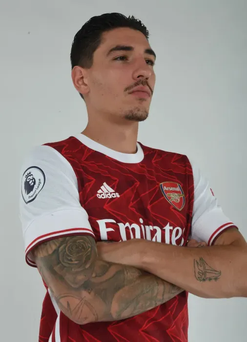 Framed Print : Arsenal First Team: 2020-21 Season Photocall - Hector Bellerin